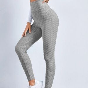Rue 21 honeycomb butt ruched leggings